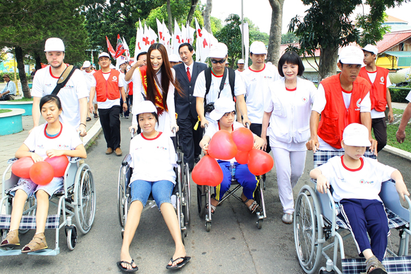 นครโฮจิมินห์จัดพิธีรำลึกครบรอบ51ปีแห่งความหายนะของสารพิษสีส้มไดอ๊อกซินเวียดนาม